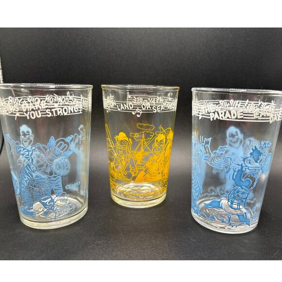 1950s Howdy Doody Parade Welch's Jelly Drinking Glasses Set of 3 Embossed Bottom - Picture 1 of 10